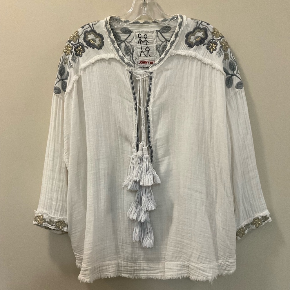 Johnny Was Embroidered White Gauzy Raw Detail Triple Tassel Tunic Top Size Small